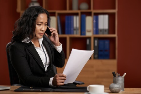 Women on the phone